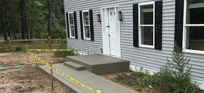 Concrete Steps & Walkway